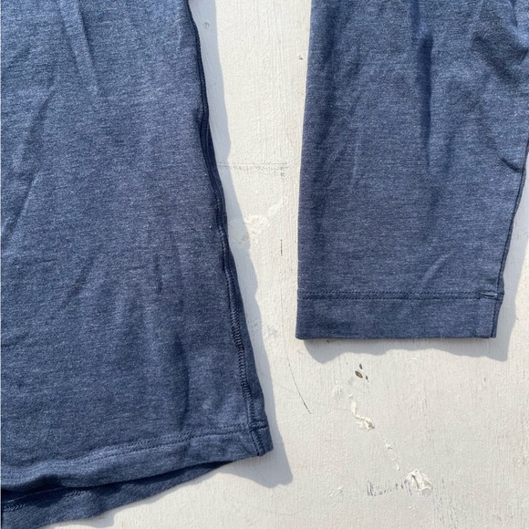 Men's Lululemon T-Shirt Gray Blue Solid NO TAGS Long Sleeve Gym Run Gorpcore - Picture 5 of 13